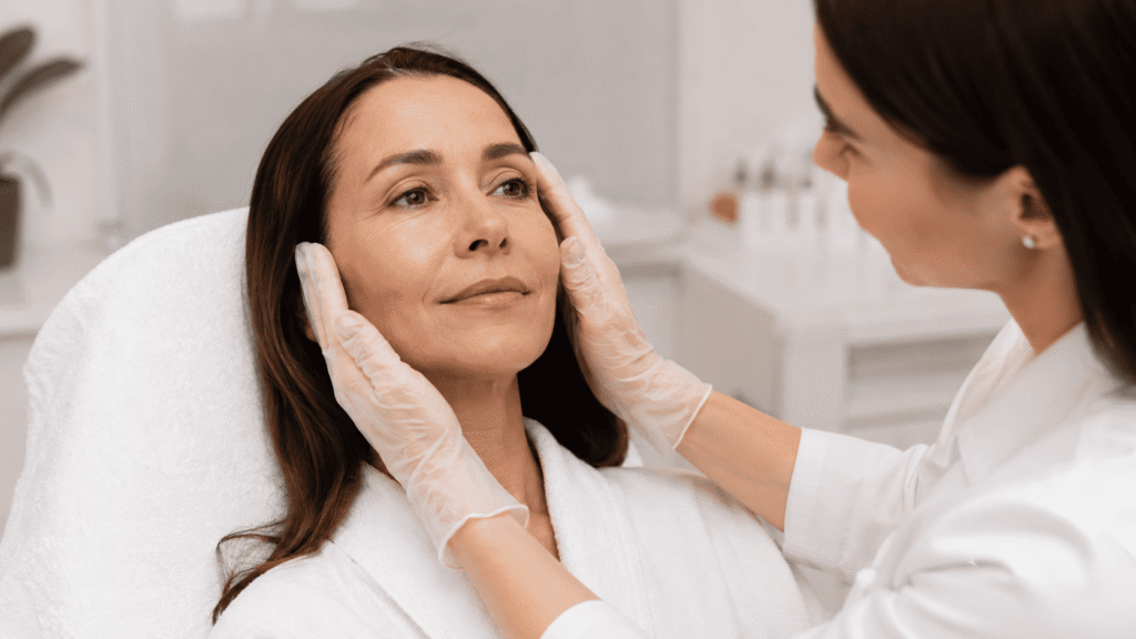 cómo eliminar las arrugas en Vega Alta con tratamientos estéticos faciales